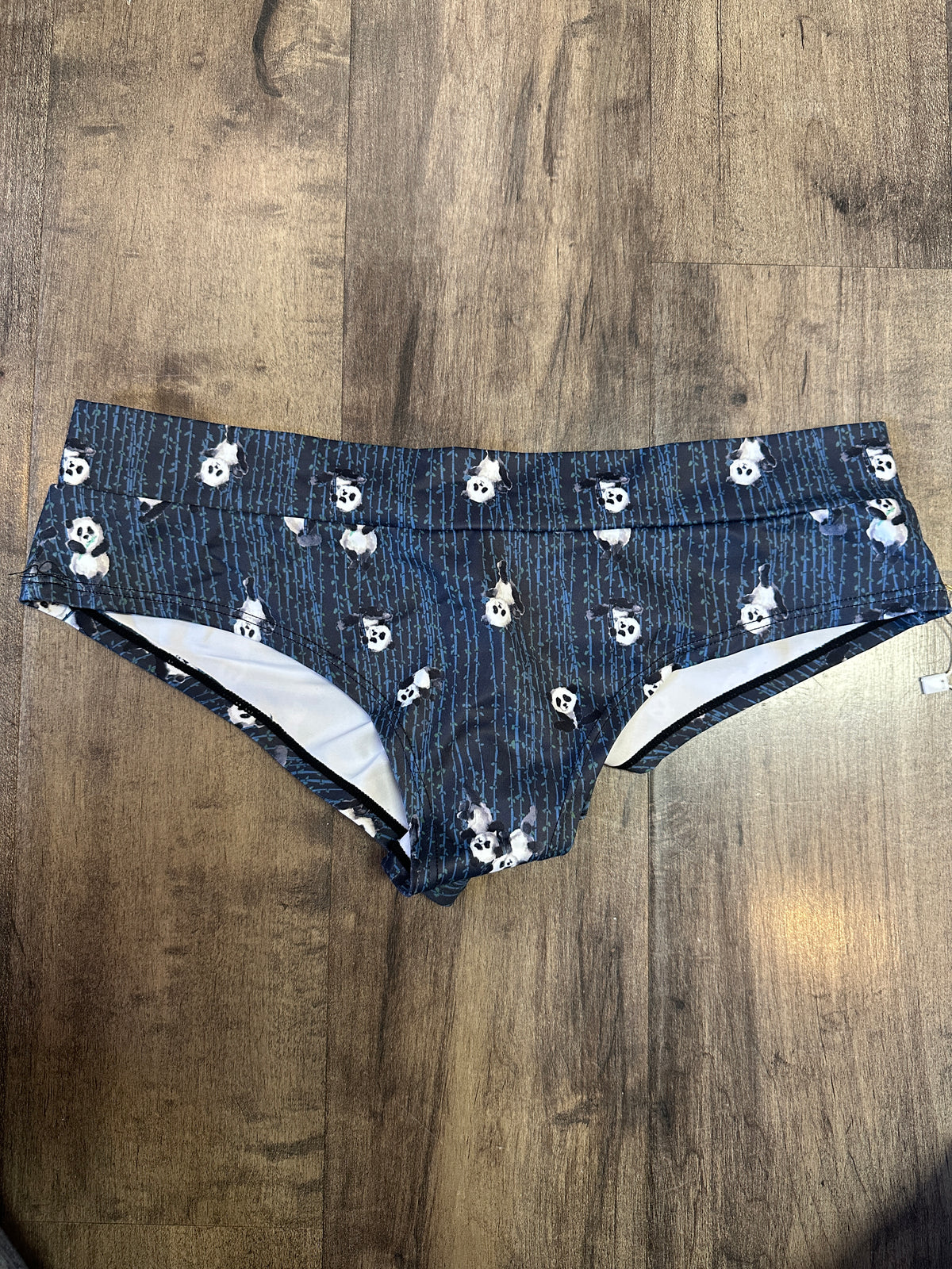 *SAMPLE* Poling Pandas Cheeky Shorts Sz M