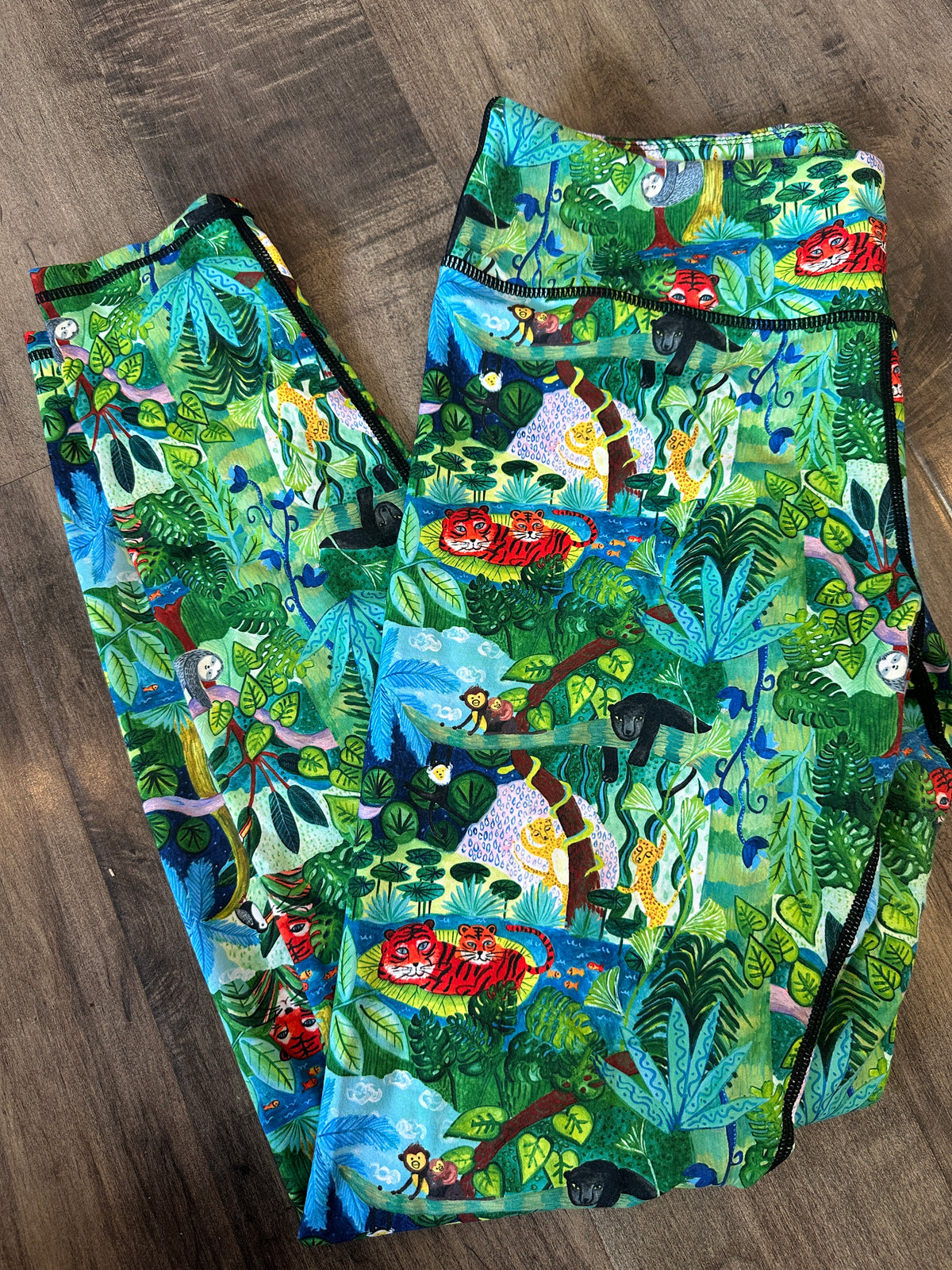 *PRE-LOVED* Jungle Leggings M