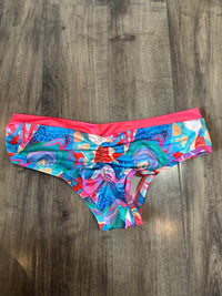 *SAMPLE* Rainbow Dancers Classic Scrunch Butt Shorts Sz M